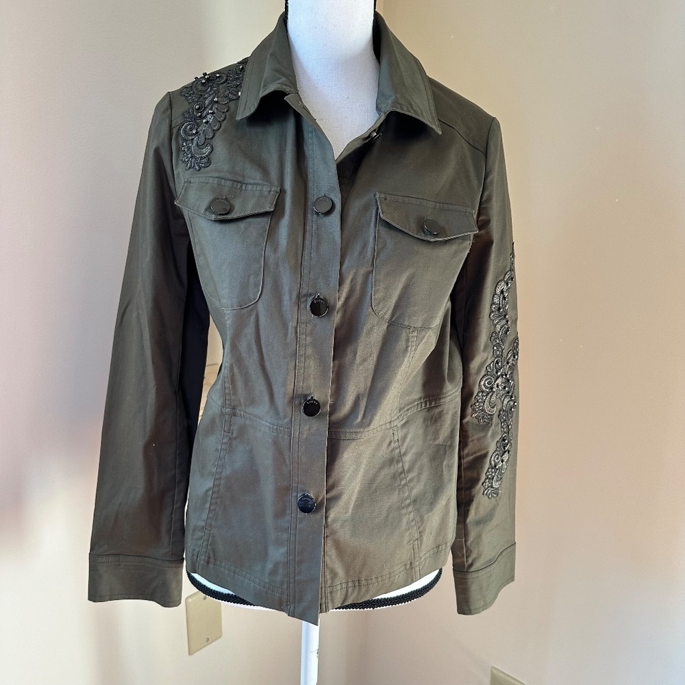 *CHICO'S* Green Lightweight Button-Down Lace Design Size 4-6